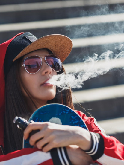 Šta elektronske cigare rade plućima i koja aroma je najgora