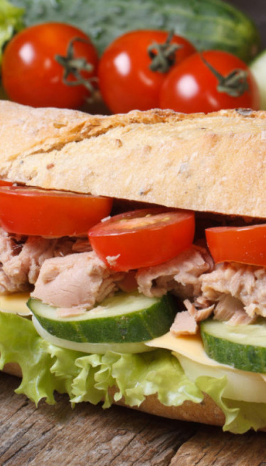 Gurmanski tuna sendvič: Jednostavni, a svakog nahrane