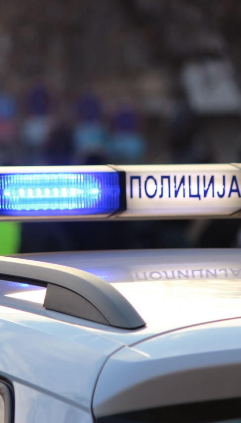 PUCNJAVA U DVORIŠTU ŠKOLE U SMEDEREVU: Povređen maloletnik
