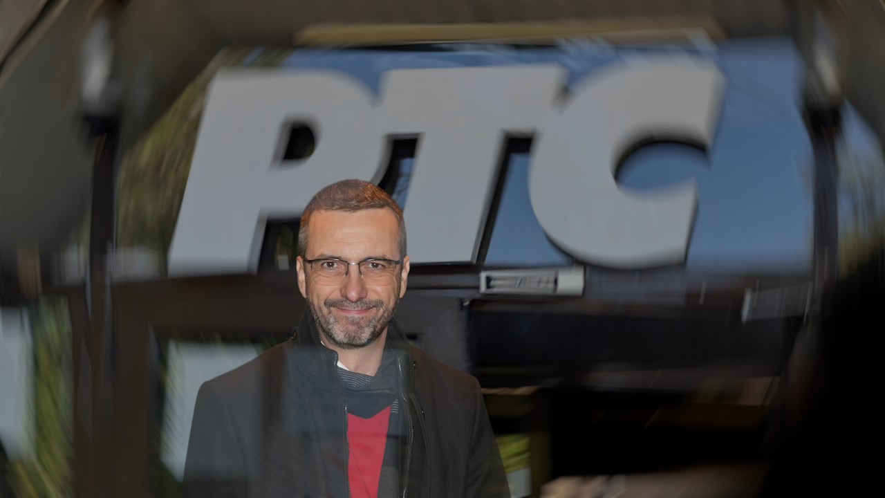 Poznati voditelj se vratio na RTS! "Tačno je, vraćam se kući"