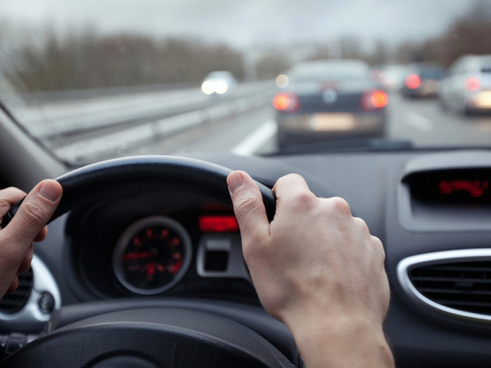 Kako najbrže rashladiti automobil koji je stajao na suncu?