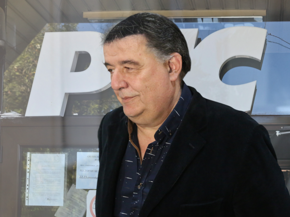 Voditelj RTS-a slavio godišnjicu razvoda od pevačice