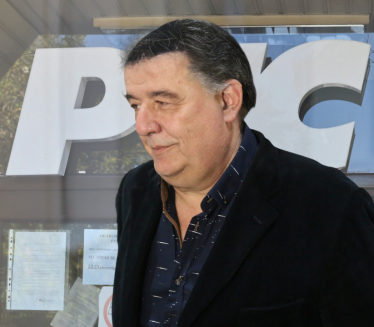 Voditelj RTS-a slavio godišnjicu razvoda od pevačice
