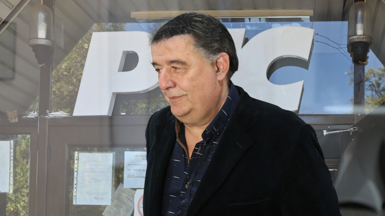 Водитељ РТС-а славио годишњицу развода од певачице