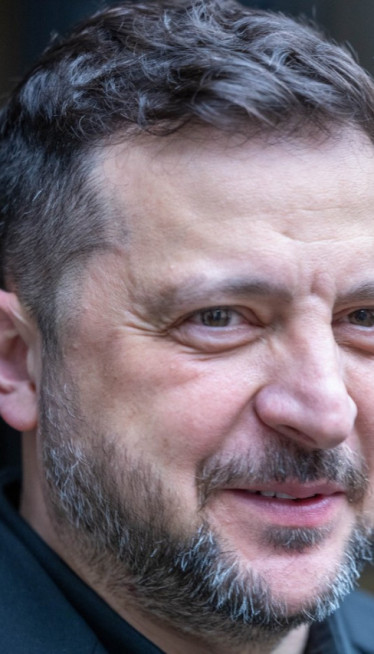 "Зеленски је ван контроле, а будале у Бриселу ћуте"