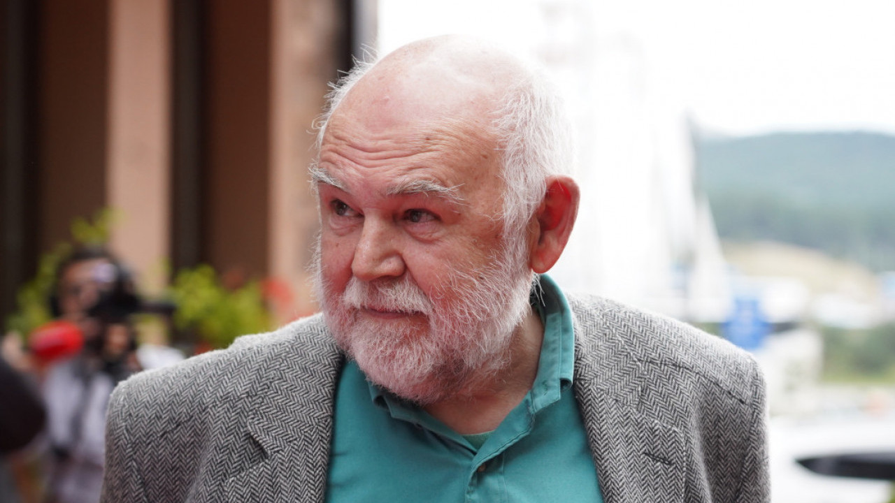 Тврде да је ПРЕК: "Нико му не долази, ни породица ни колеге"