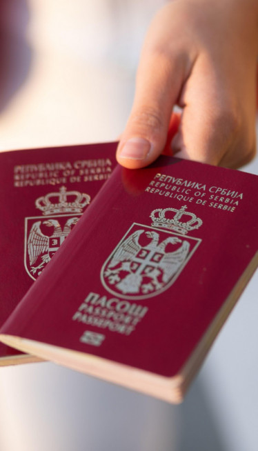 Šta policajac vidi o vama na ekranu kada vam skenira pasoš?