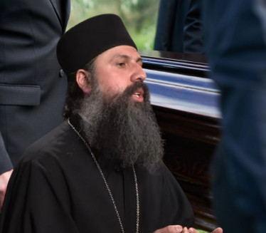 Koliko dugo treba da se nosi crnina kada umre neko blizak?