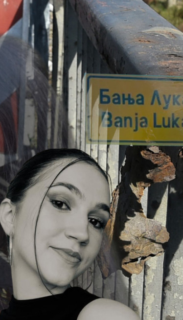 Још је у болници: Прва фотографија глумице после удеса