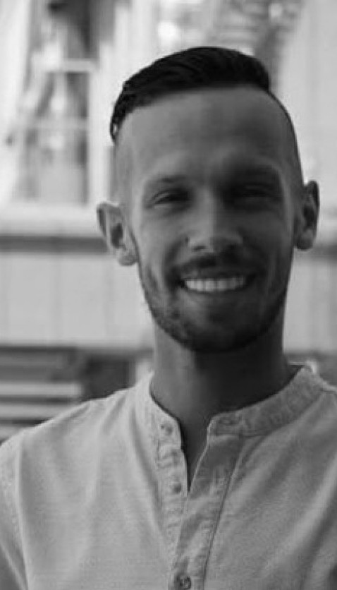УМРО НОВИНАР МАРКО ПАНТИЋ (36): Био је миљеник естраде