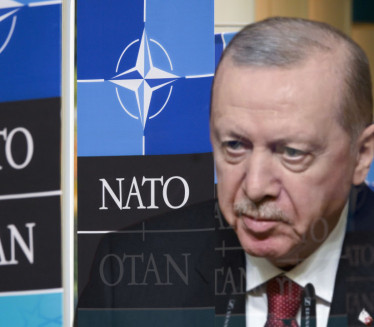 Divlji zapad na istoku: Erdoganov dar čelnicima NATO-a