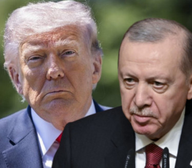 U zlatu: Šta je Erdogan poklonio Trampu