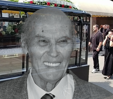 ANDRIJA BAJIĆ SAHRANJEN U ALEJI Unuk održao potresan govor