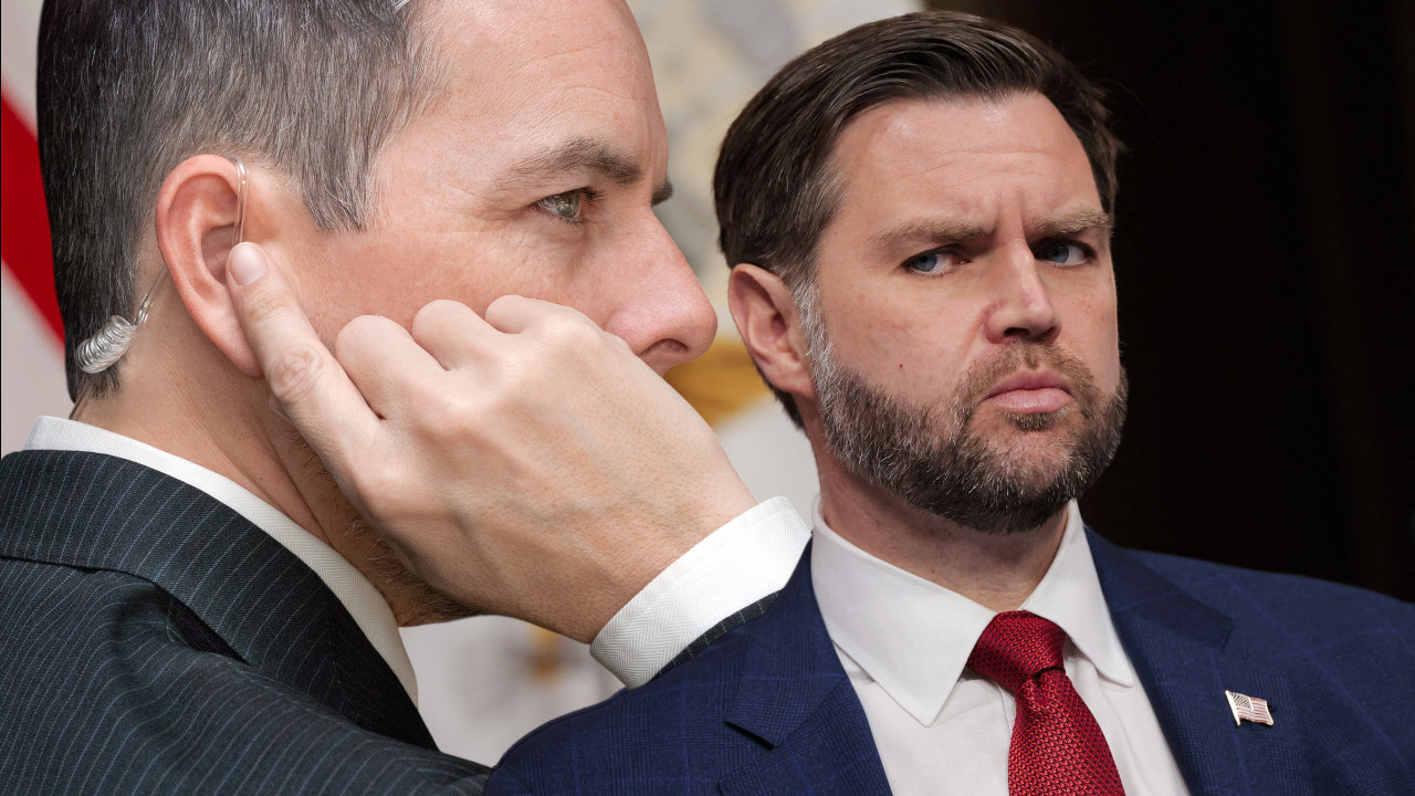 Кртица у Тајној служби? Вeнсов агент одавао његове тајне