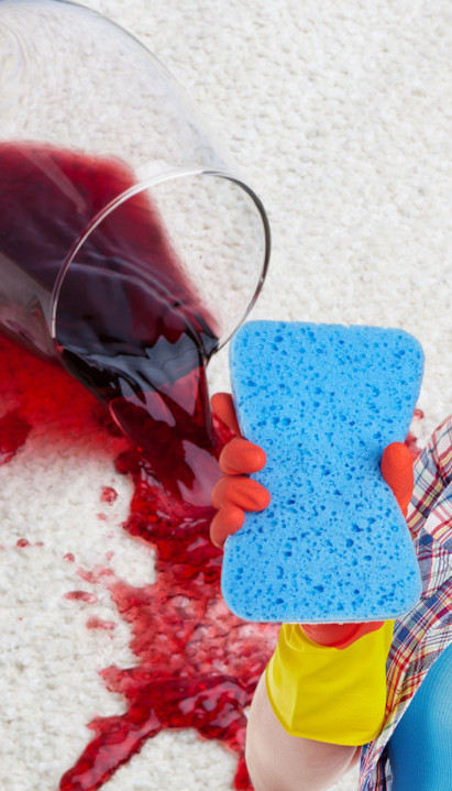 Korisno i praktično: Četiri načina za uklanjanje fleka od vina