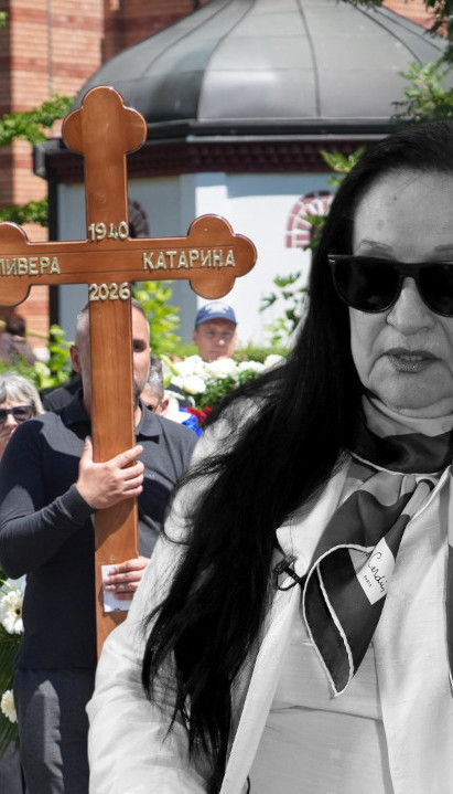 Двојица великана: Ево поред кога почива Оливера Катарина