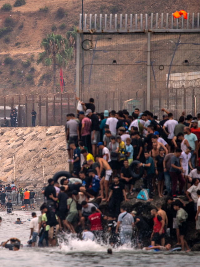 Migrantska kriza: Zašto je 50.000 ljudi pohrlilo u Španiju