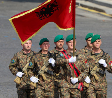 Albaniji od Amera 302 miliona $ za vojsku i naoružanje iz SAD