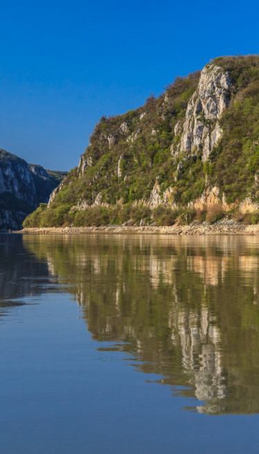 Neverovatno šta je snimljeno u Dunavu: LJudi u čudu