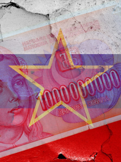 Ko je misteriozna devojka sa "CRVENE"?