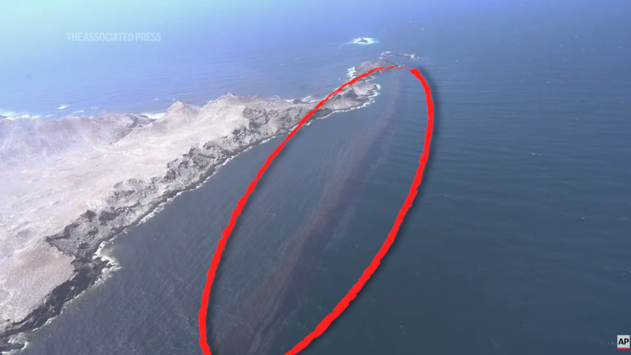 Užas: 12 kilometara duga naftna mrlja paralisala obalu