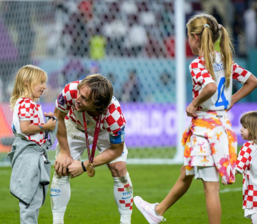 Ema više nije mala: Modrićeva ćerka potpisala za Real Madrid
