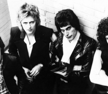 Преминуо Бери Мичел, басиста групе "Queen"