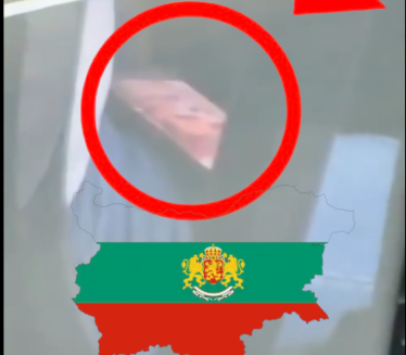 Šok u komšiluku: Vozač autobusa pustio film za odrasle