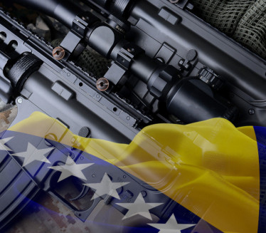 PRVA BOSANSKA PUŠKA: NATOstandard, bazirana na legendi - M16