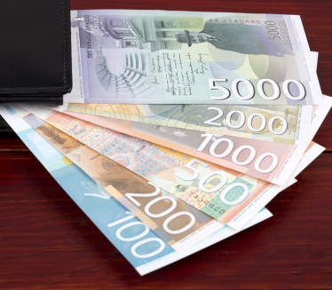 Kako se podiže 6.000dinara Novac ne stiže svima u istu banku