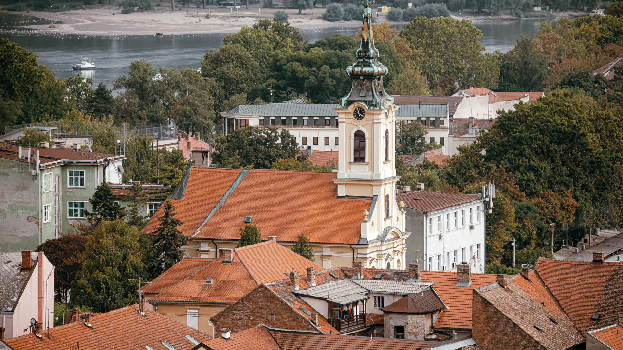 Danas smena sunca i oblaka, lokalno sa kišom, do 32 stepena
