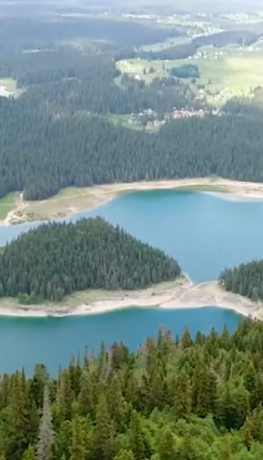 Rajski prizor u CG: Što ga zovu Vražje jezero