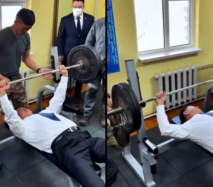 Predsednik (58) digao 100 kg čak 20 puta (video)
