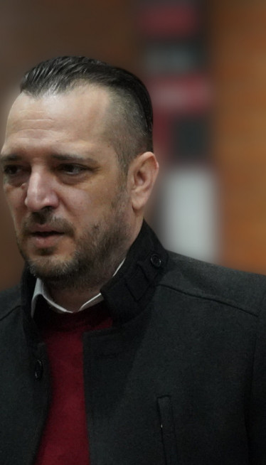 Прва изјава: "Обележен сам, продао сам кућу - приморан сам"
