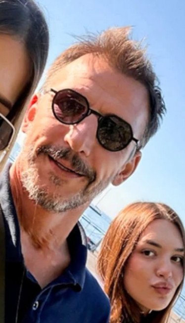 Andrea i Hana: Dača Ikodinović sa ćerkama u Španiji (foto)