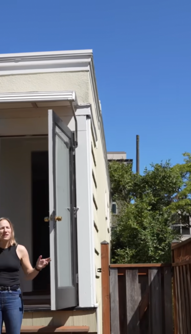Napravila "kuću osvete" široku 1,4 m - danas vredi bogatstvo
