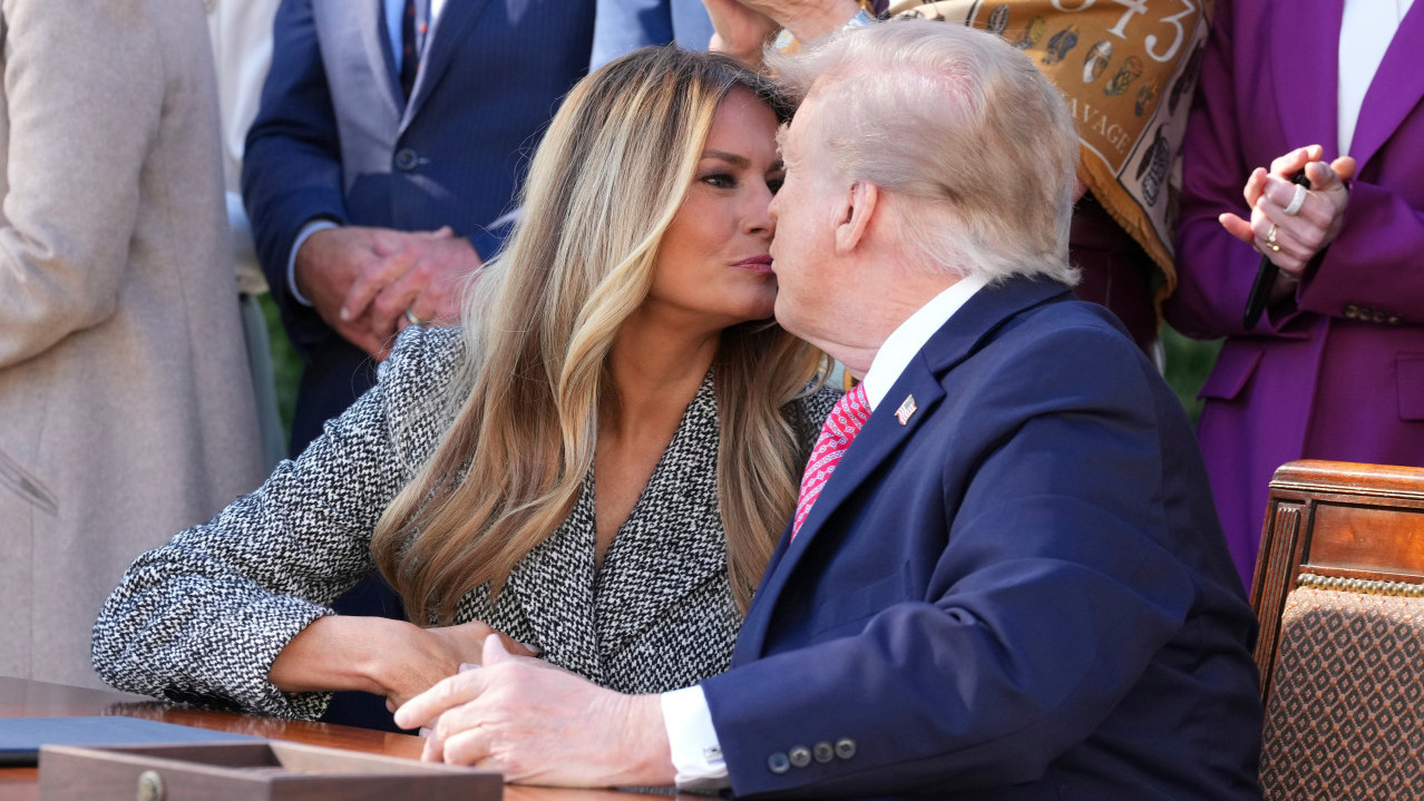 Mreže gore zbog poljupca Melanije i Donalda: On hteo,a ona...