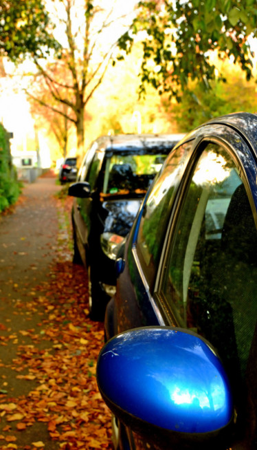 Parkirali ste propisno, a auto oštećen: Šta je sledeće?
