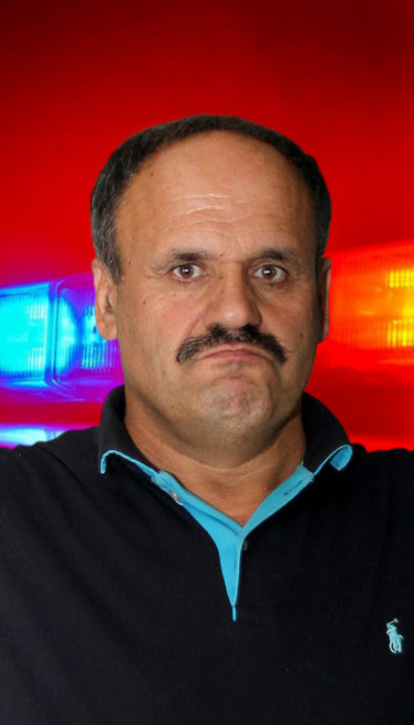 Komšiju čekićem u glavu: "Hteo je da me izbode nožem!"
